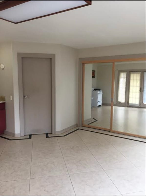 Foto del edificio - 19211 Dodge Ave