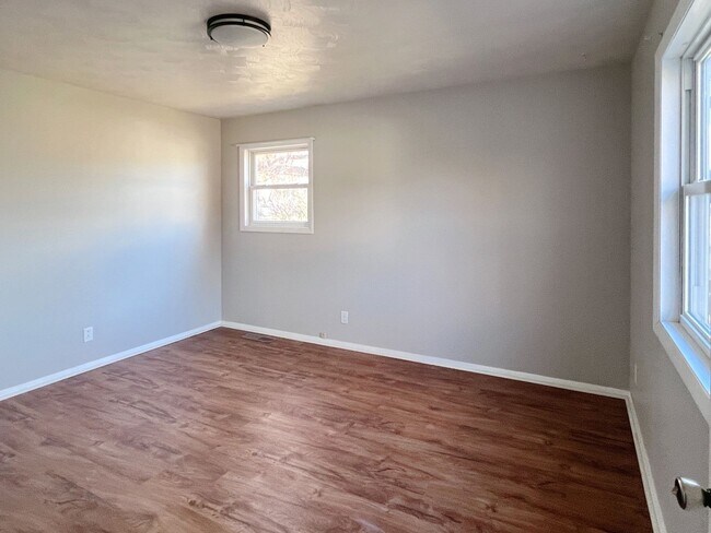 Building Photo - Spacious 4-bedroom, 2-bathroom Ranch Home in West Lafayette School District