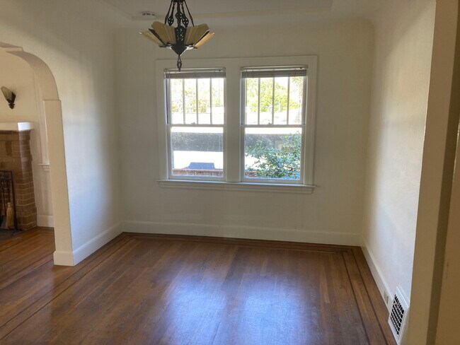 Photo - 1924 Fifth Ave House