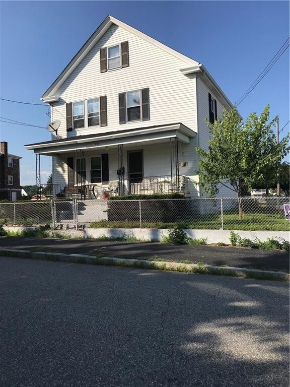 Primary Photo - 244 Fort St