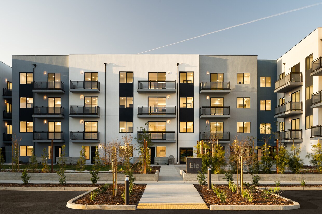 Evermotion - 3d models store, 3d assets, scenes, PBR materials, cg news ... - Textured Elements Apartment