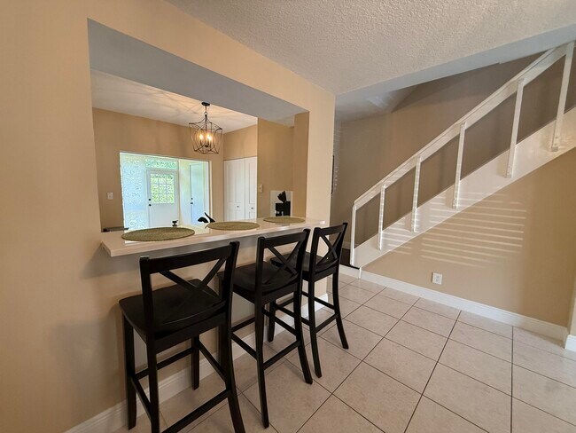 Foto del edificio - 947 Kokomo Key Ln