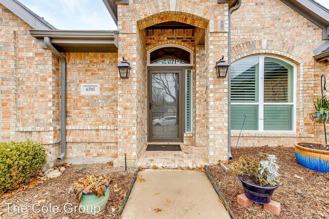 Building Photo - 4 br, 2.5 bath House - 6705 Audubon Trl