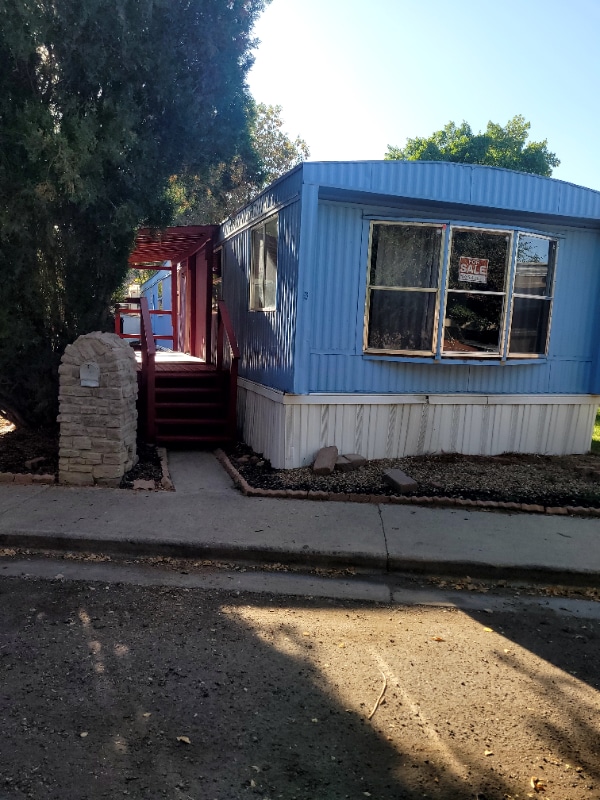 Building Photo - 10 9th Ave