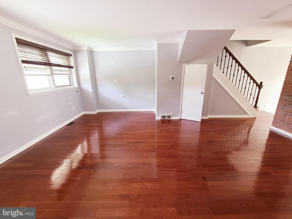 Primary Photo - 1315 Lafayette Pl