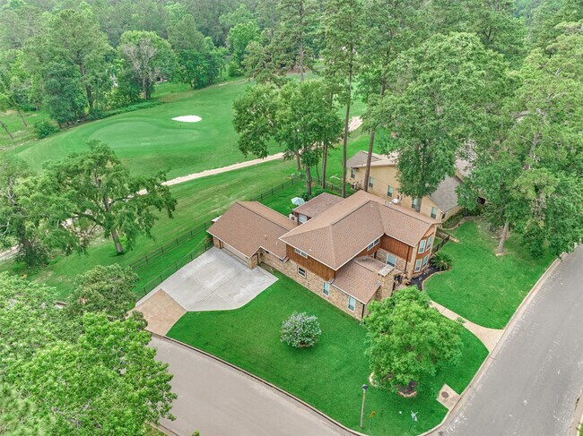 Foto del edificio - 660 Hillcrest Dr