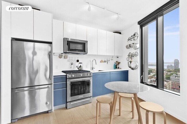 Foto del edificio - 415 Red Hook Ln