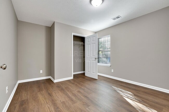 Foto del edificio - 120 Family