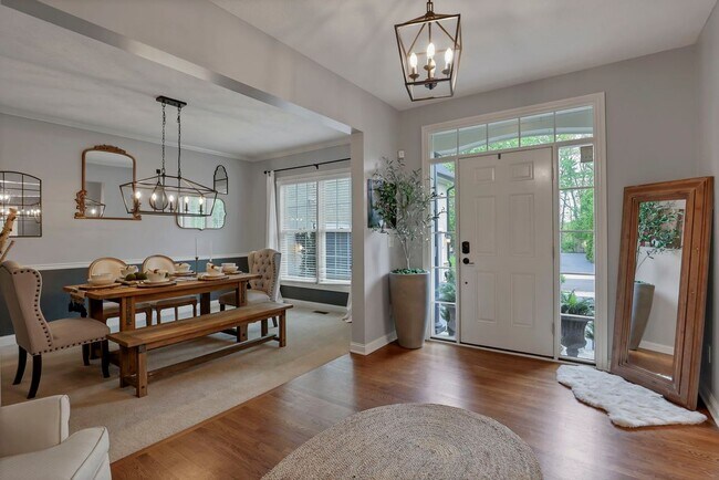 Foto del edificio - 7097 Pleasant Colony Cir