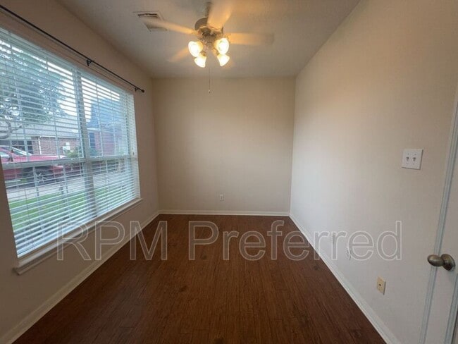 Building Photo - 2513 Flycatcher Cove Dr