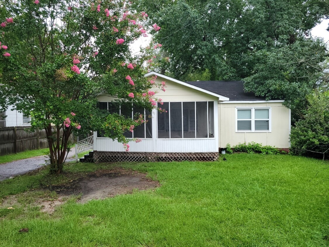 Primary Photo - 2544 Kaufman Dr
