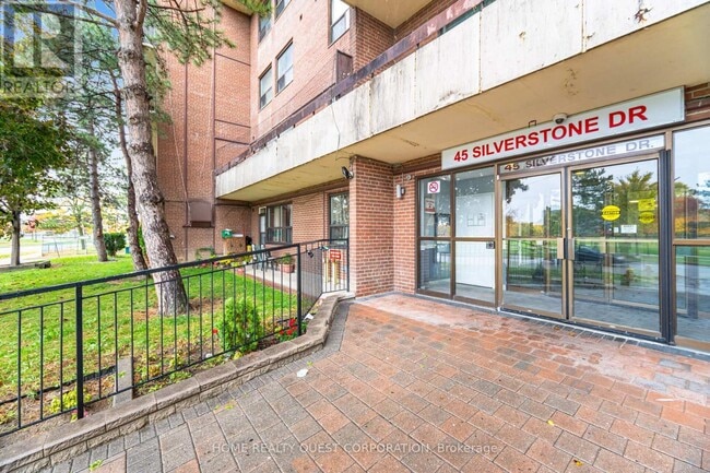 Building Photo - 45 Silverstone Dr