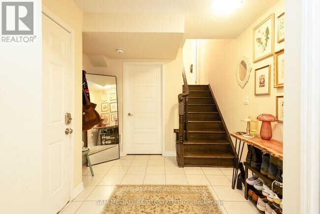 Photo du bâtiment - 75 Bond Head Ct