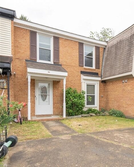 Building Photo - 420 Rennie Ct