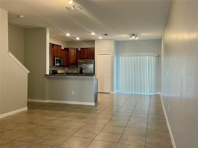 Building Photo - 9777 Pembrooke Pines Dr