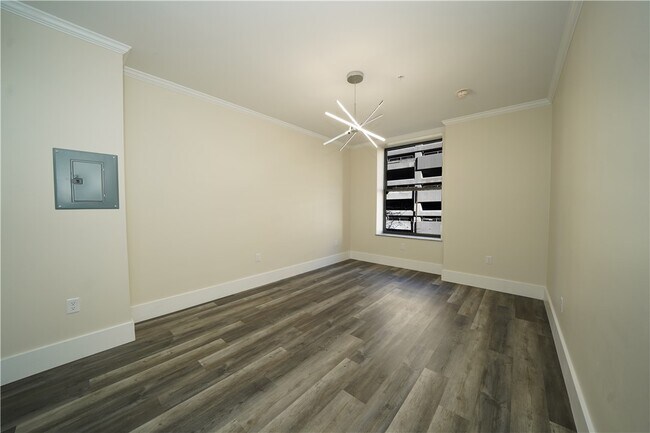 Foto del edificio - 184 N Main St