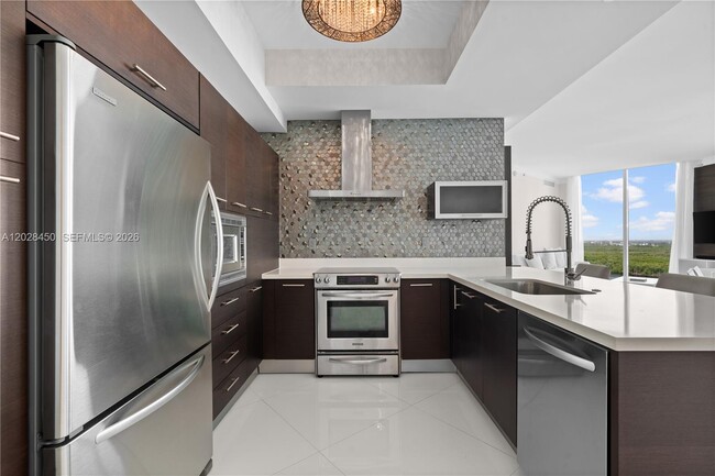 Building Photo - 250 Sunny Isles Blvd