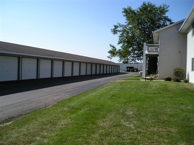 Building Photo - 227 Seippel Blvd