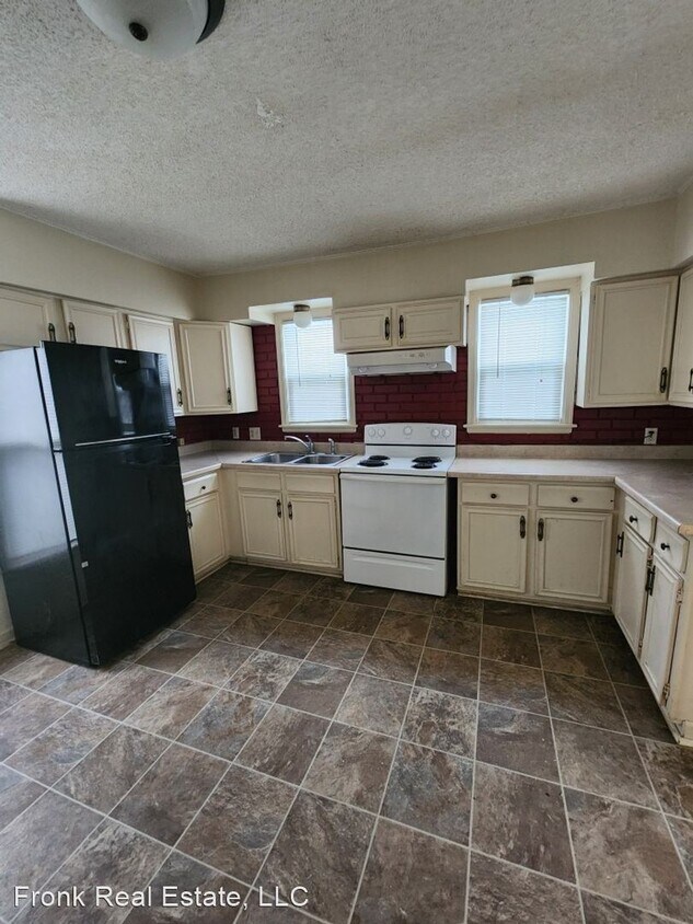 Primary Photo - 4 br, 2 bath House - 2946 Colfax Ave N