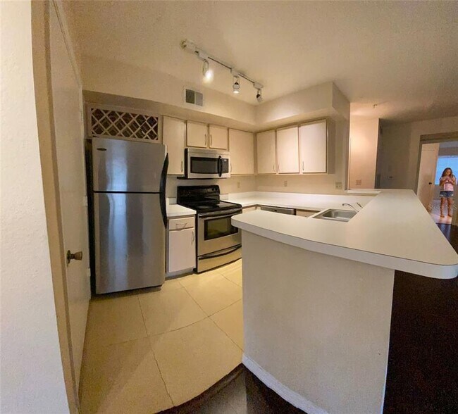 Foto del edificio - 7360 Westpointe Blvd