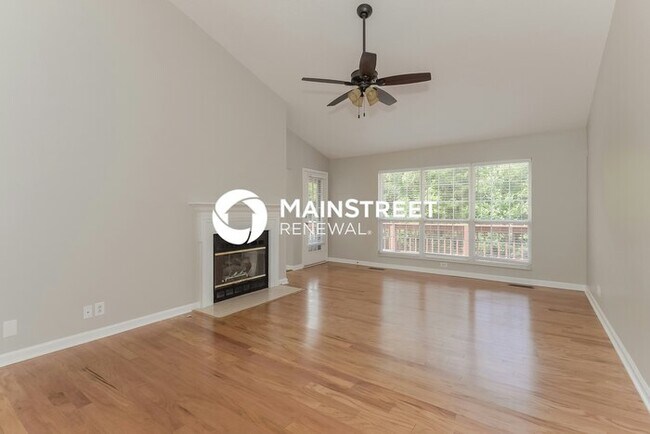 Foto del edificio - 4 Bedroom Pet-Friendly Home in Antioch, TN...
