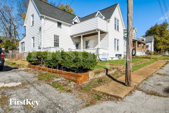Building Photo - 929 Wachtel Ave