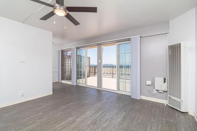 Interior Photo - Long Beach Terraces