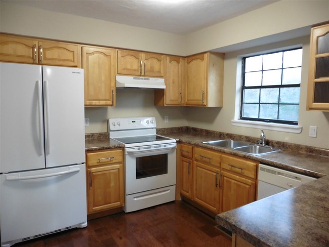 Building Photo - 3608 Little Fox Ln