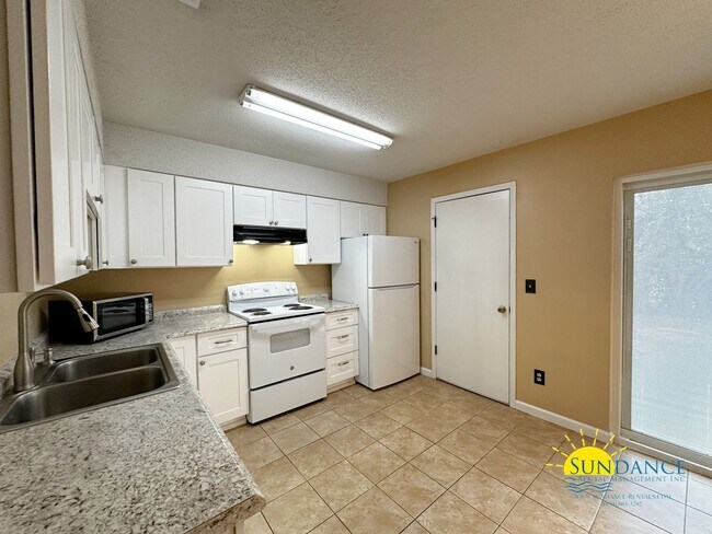 Foto del edificio - Centrally located Fort Walton Beach Townho...