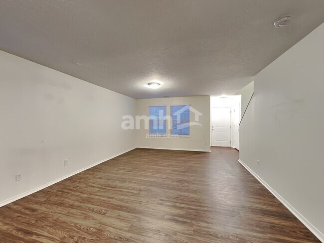 Building Photo - 1211 N Cambrick Drive