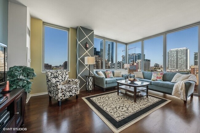 Foto del edificio - 659 W Randolph St