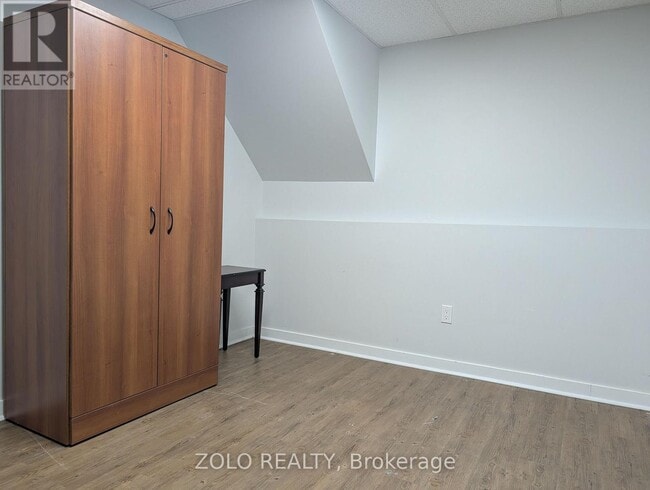 Building Photo - 31 Buchanan St