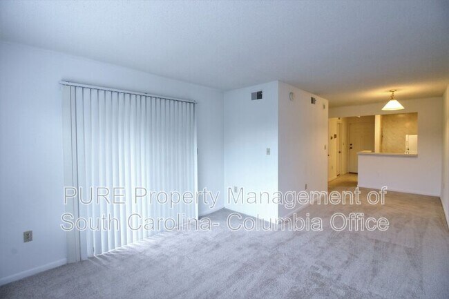 Building Photo - 1600 Park Cir