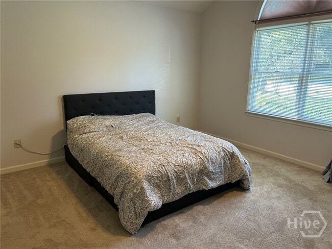 Building Photo - 504 Bedford Dr