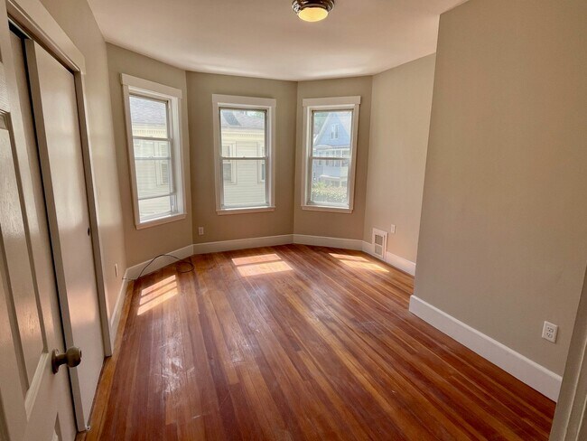 Foto del edificio - 240 Allston St