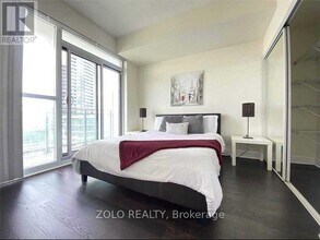 Building Photo - 33 Shore Breeze Dr