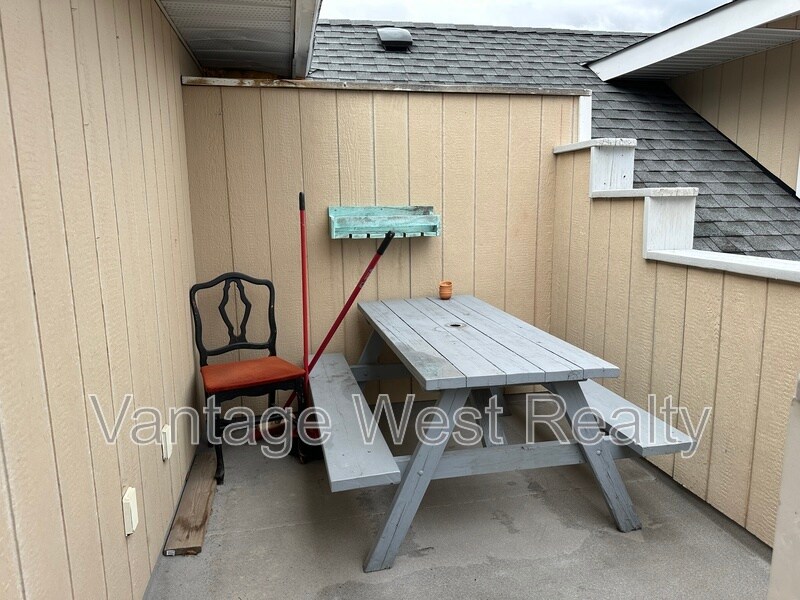 Photo principale - 3585-3585 Elliott Rd