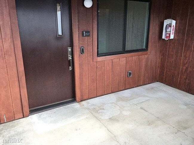 Foto del edificio - 141 San Francisco Ave