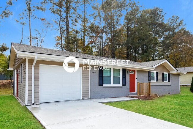 Building Photo - 3 Bedroom Pet-Friendly Home in Powder Springs, GA with Main Street Renewal