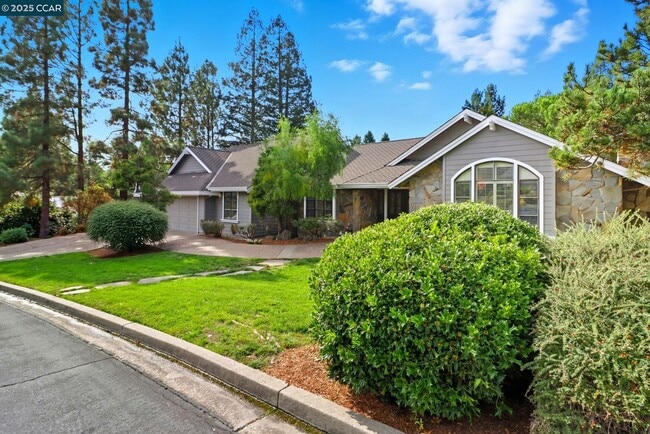 Building Photo - 3 Magee Ct