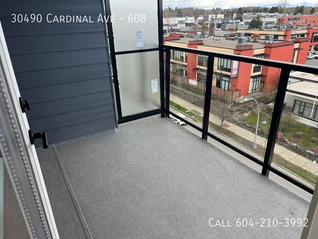Building Photo - Top Floor @ High Street Village