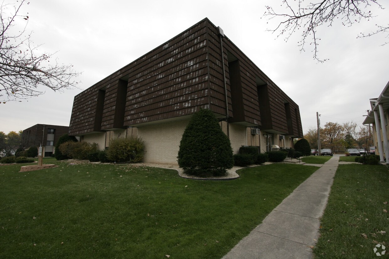 Harrington Apartments Apartments in Crown Point, IN