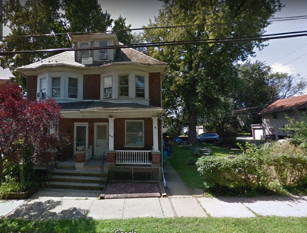 714 N St, Fountain Hill, PA 18015 Townhome Rentals in