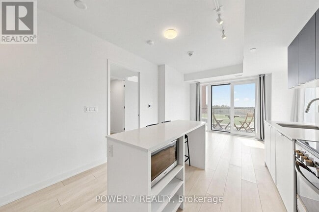 Photo du bâtiment - 8 Tippett Rd