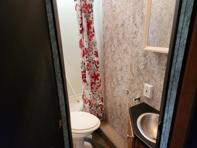 Foto del edificio - 336 Co Rd 90B