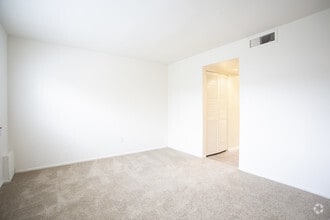 Castlewood- 2BR, 2BA - Belmont Hills Apartments