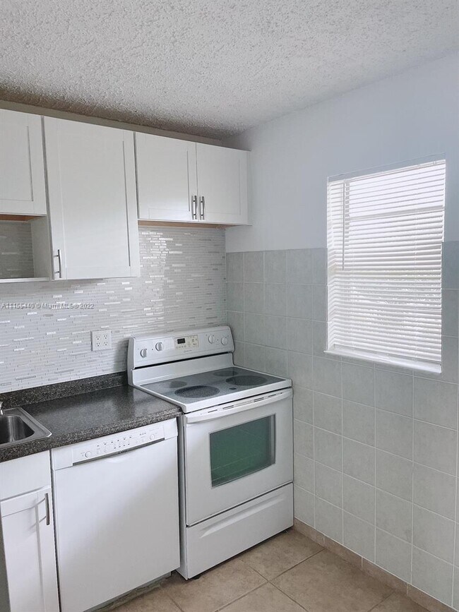 Foto del edificio - 220 SW 9th Ave