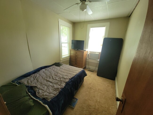 Building Photo - 134 Niagara St