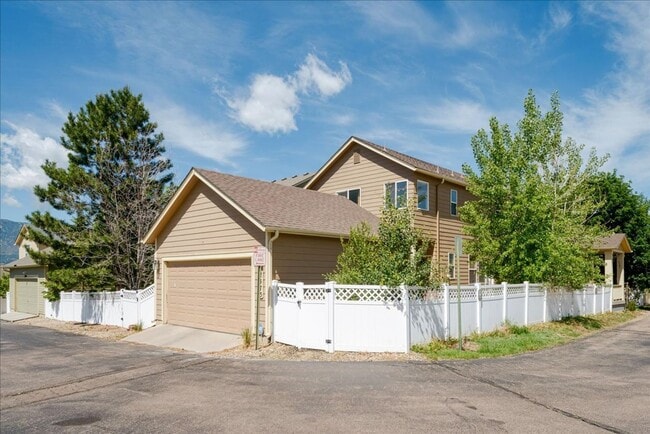 Photo - 2475 Saint Paul Drive House