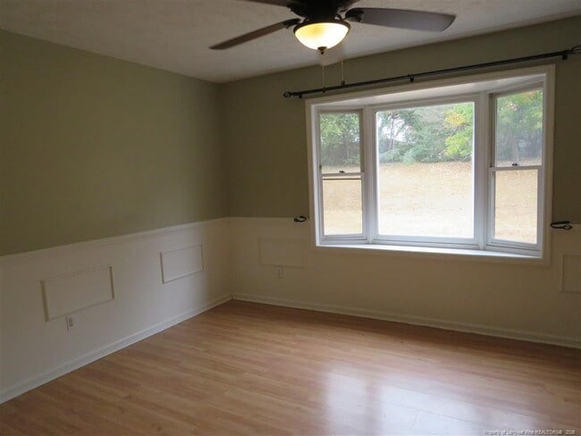 Building Photo - 5660 Bauer St